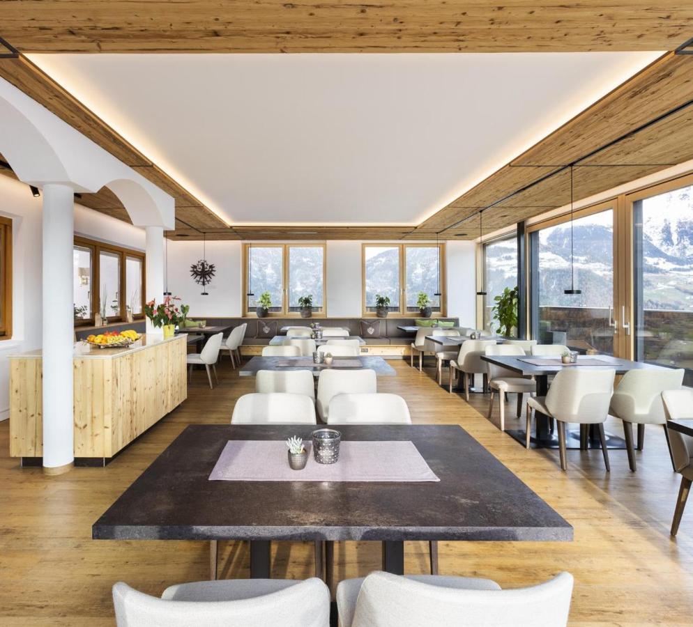 Hotel Garni Tirol Ладис Экстерьер фото