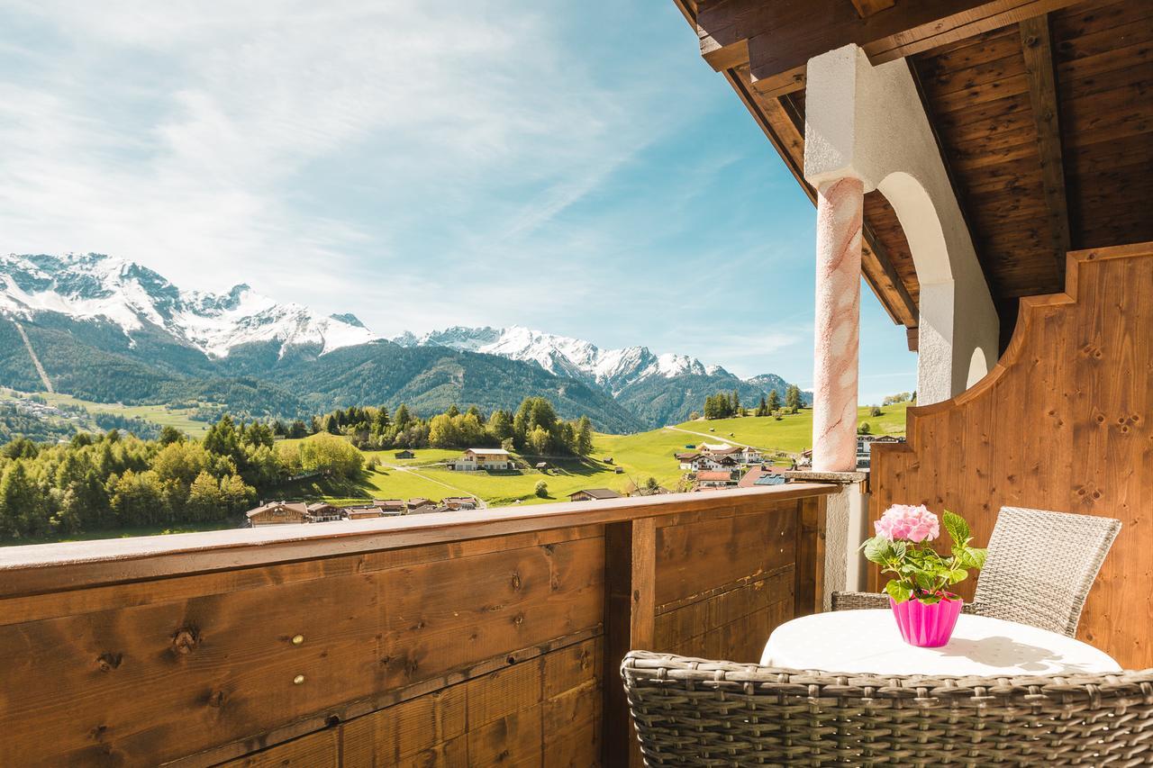 Hotel Garni Tirol Ладис Экстерьер фото
